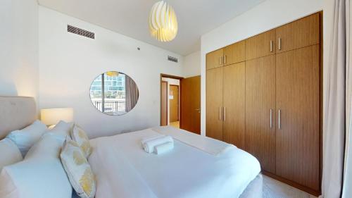 Vacationer Holiday Homes I Elegant 1 Bed I Canal Views I Close to Ain Dubai, Dubaj (zdjęcie 10)
