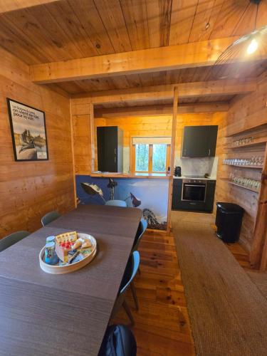 Lodge du Parc des Combes avec Accès Parc inclus selon calendrier ouverture Parc (Lodge du Parc des Combes avec Acces Parc inclus selon calendrier ouverture Parc) in Le Creusot