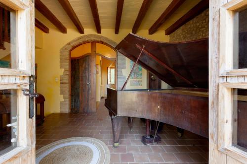 Előcsarnok, Can Sisó, Masia Completa (Can Siso, Masia Completa) in Crespia