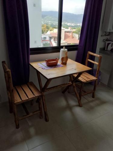 EmBruHadas Violet in Barrio Alto Padilla