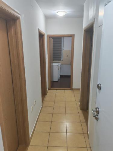 Stan na dan ili vise