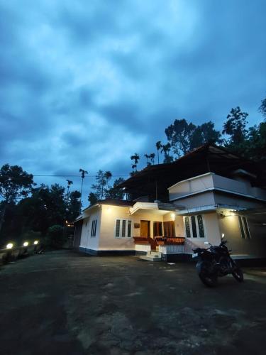 Cloud Wayne, Ambalavayal (photo 3)