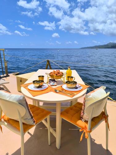 Alrededores, Kawaida - Hébergement insolite - Yaliyo (Kawaida - Hebergement insolite - Yaliyo) in Saint-Pierre