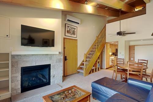 Timberline Condominiums Studio Loft Standard Unit 303