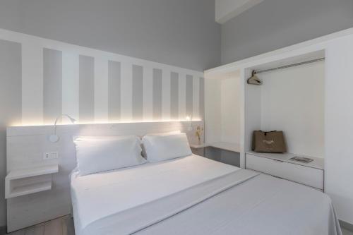 Suite, executive