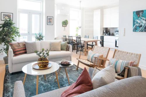 Luxury Penthouse, Sauna, Balcony, AirCon, Helsinki