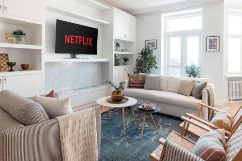 Luxury Penthouse, Sauna, Balcony, AirCon, Helsinky