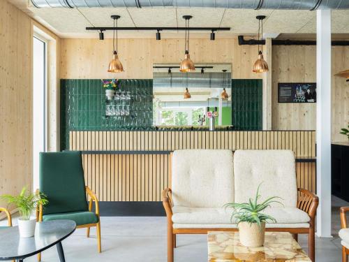 ผับ/เลาจน์, กรีต บรัสเซลส์ แอร์พอร์ต ซาเวนเทม (greet Brussels Airport Zaventem) near สนามบินบรัสเซลส์