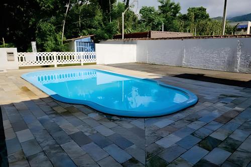 Úszómedence, Chalé das Flores (Chale das Flores) in Praia da Maranduba