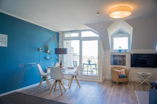 Inselblume 78 - Ferienwohnung mit Strandkorb in Burgtiefe in Sudstrandpromenade