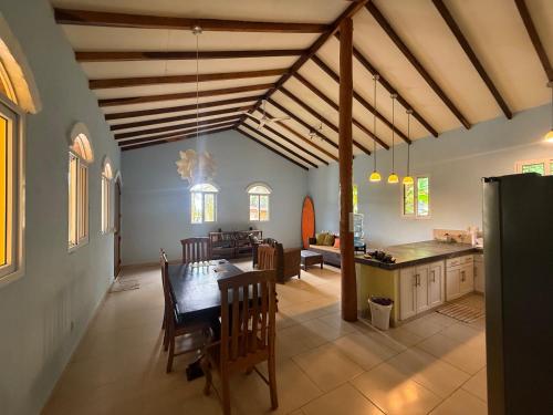Casa Amarilla in Manzano No 1