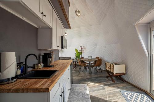 Luxury Glamping Dome on Texas Farm in San Marcos