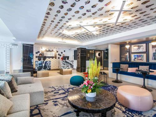 Exterior view, Hotel Belmont Vancouver - MGallery Collection in Vancouver (BC)