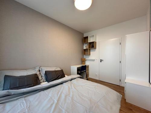 Labutia, self-checkin, parking, AC, Bratislava (fotografie 10)