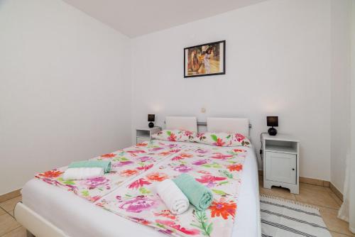 Apartments Stefica - image 5