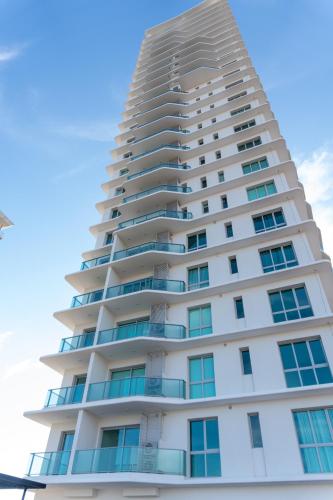 Luxury 2 Bedroom "Wake Up in the Sky" Best Views & Location in Asuncion