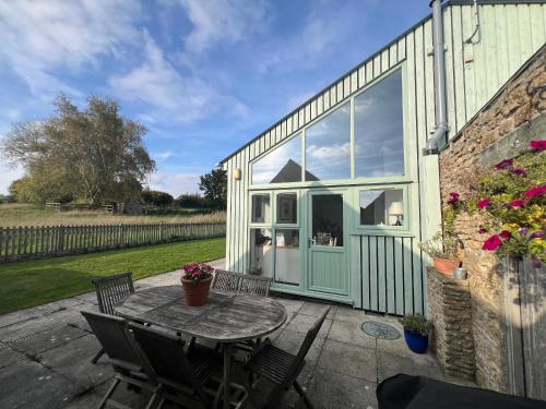 Balcony/terrace, Blueberry Barn, light and airy barn conversion near Bruton in Brewham