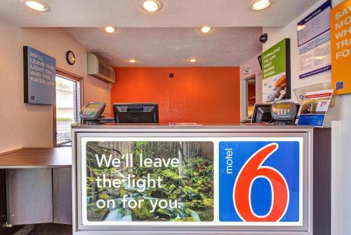 ล็อบบี้, Motel 6 Santa Rosa - South in ซานตาโรซา (CA)