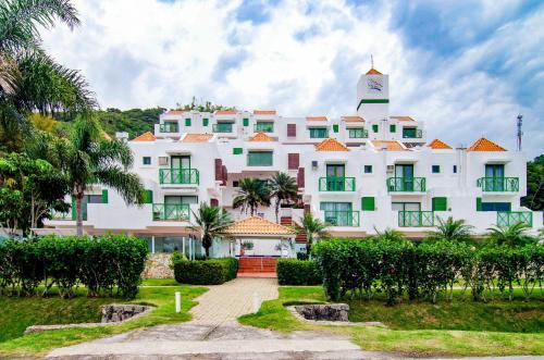 Duplex Vista Mar na Praia Brava YF7387