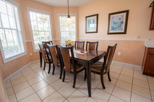 บริการและสิ่งอำนวยความสะดวก, Relaxing Florida Escape – Pool Spa and Fun in ไฮน์สซิตี้ (FL)