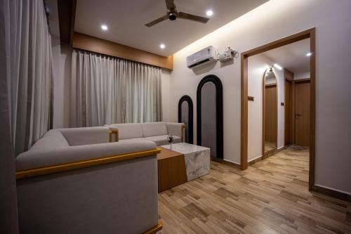 Pride Heritage Hotel