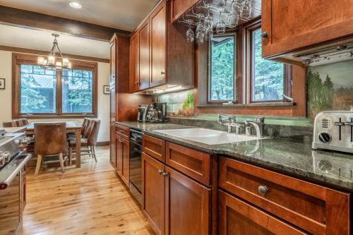 Cedar Crest - Owl Cottage 9 in Homewood (CA)