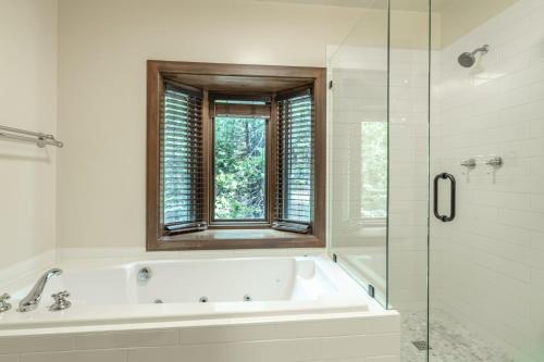 Cedar Crest - Owl Cottage 9 in Homewood (CA)