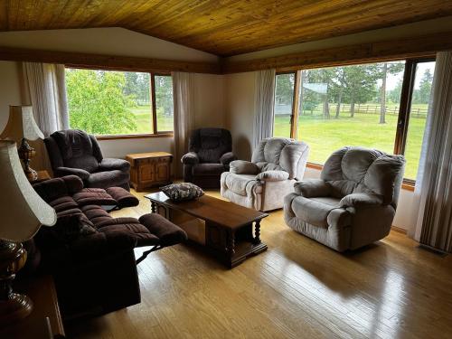 Cozy Farmhouse B&B Retreat in Williams Lake (Brit Kolumbia)