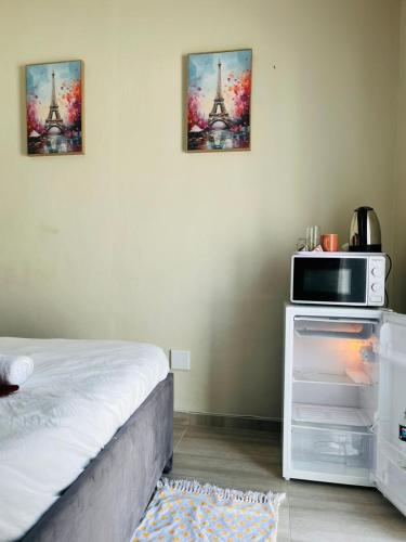 Selamu Accommodations - image 5