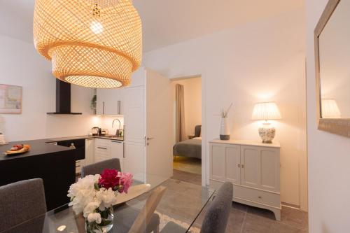 Suite Nr 4 - J26 LUXURY APARTMENT, Jauniela 26 Old Riga - TOP Location - 2BDR - 80m2, Riga (photo 10)