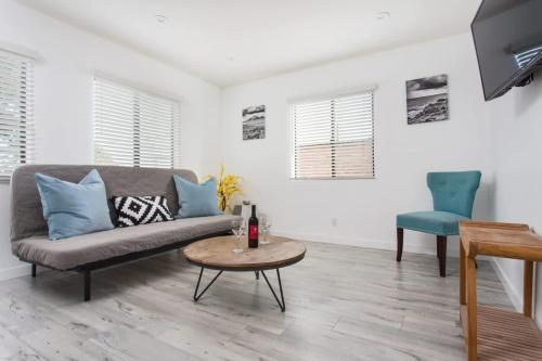 Sunny 1 Bedroom in the Heart of Venice Beach - #3 in Los Angeles, USA