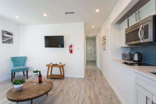 Sunny 1 Bedroom in the Heart of Venice Beach - #3 in Los Angeles, USA