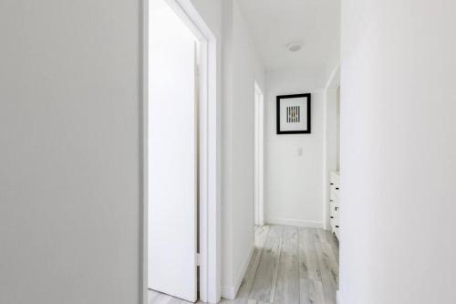 Sunny 1 Bedroom in the Heart of Venice Beach - #1 in Los Angeles, USA