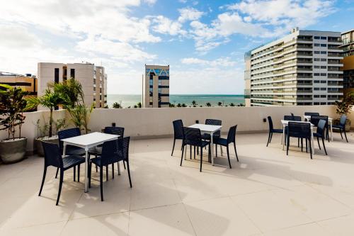 Lobby, El Aram Beach Express in Ponta da Terra