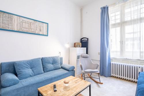 Central - Modern - Cozy - At River - main image