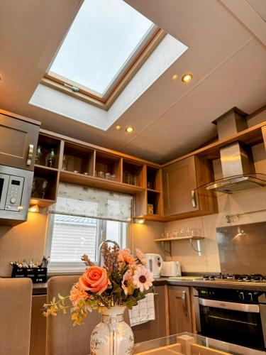2Bedroom Comfy & Cosy family loving Home