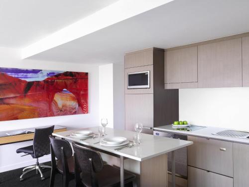 Mantra South Bank Room Type - One-Bedroom Suite