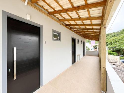 ทัศนียภาพภายนอกโรงแรม, LOFT SOL e MAR exclusivo em bombinhas, 50 metros do mar in หาดตาอินยา