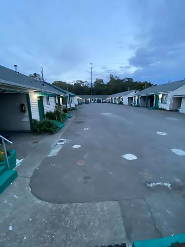 Tacoma Center Motel 2
