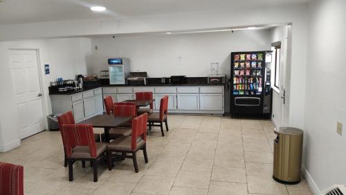 Rancho Cordova Inn – Rancho Cordova, CA