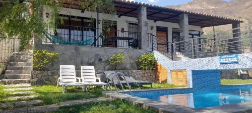 Nice country house with pool and beautiful view, Huarochirí