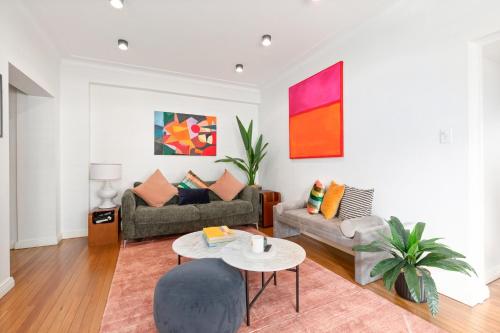 Spacious 3-Bed Home in Princeton Pearl Double Bay - image 12
