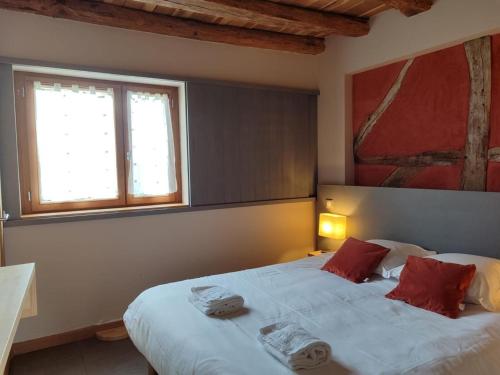 Gîte au calme pour 4 pers. avec jardin à Montbeugny - FR-1-489-597 (Gite au calme pour 4 pers. avec jardin a Montbeugny - FR-1-489-597) in Neuilly-le-Réal