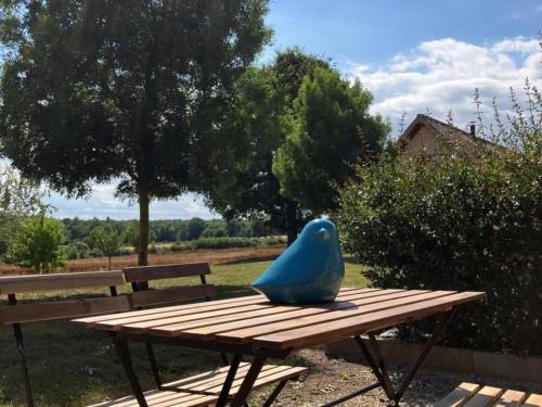 Gîte rustique au calme avec cheminée et jardin, 4 pers. - FR-1-489-600 (Gite rustique au calme avec cheminee et jardin, 4 pers. - FR-1-489-600) in Neuilly-le-Réal
