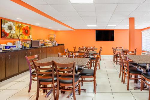 Restoran, Days Inn by Wyndham Brooksville/Dade City in Brooksville (FL)
