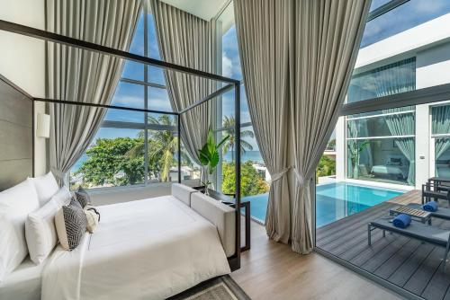 4 Bedroom Beachfront Villa