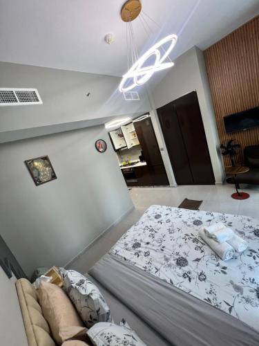 Studio in Business Bay with Huge Balcony & Pool View near to Metro, Dubai (Foto 5)