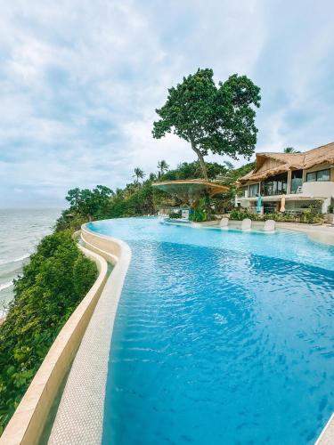 Solea Reef Resort Anda