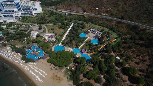 Aria Claros Beach & Spa Resort – All Inclusive 24H