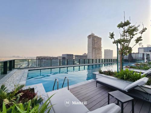 Luxury 1BR in Sobha Hartland w Pool & Gym Access